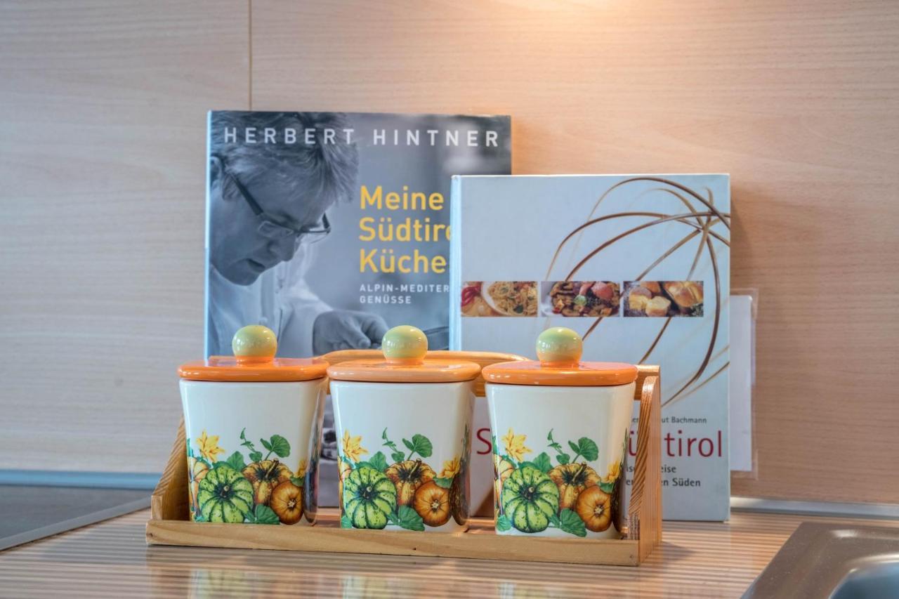 ティローロTischlerhof - Typ B Mit Terrasseアパートメント エクステリア 写真